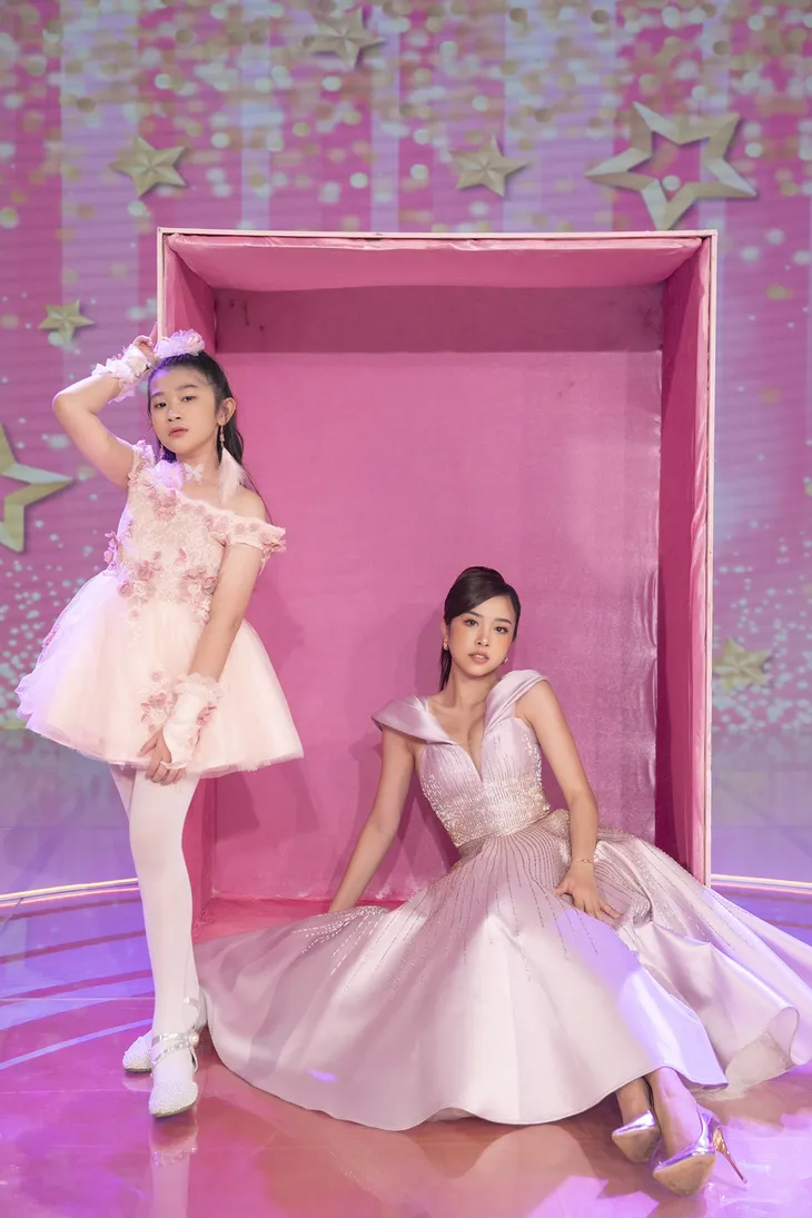 Á hậu Thúy An hóa búp bê barbie khi làm giám khảo Siêu mẫu nhí - Ảnh 3. Á hậu Thúy An hóa búp bê barbie khi làm giám khảo Siêu mẫu nhí - Ảnh 3.