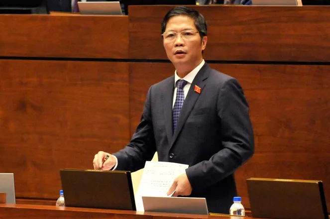 Miễn nhiệm Bộ trưởng Bộ Tài chính và Bộ trưởng Bộ Công Thương - Ảnh 3. Miễn nhiệm Bộ trưởng Bộ Tài chính và Bộ trưởng Bộ Công Thương - Ảnh 3.