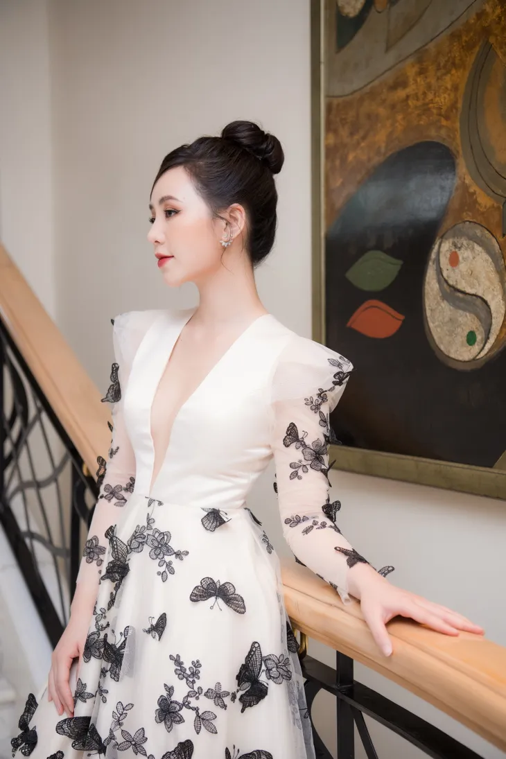 Quỳnh Kool già trước tuổi với lối trang điểm đậm - Ảnh 13. Quỳnh Kool già trước tuổi với lối trang điểm đậm - Ảnh 13.
