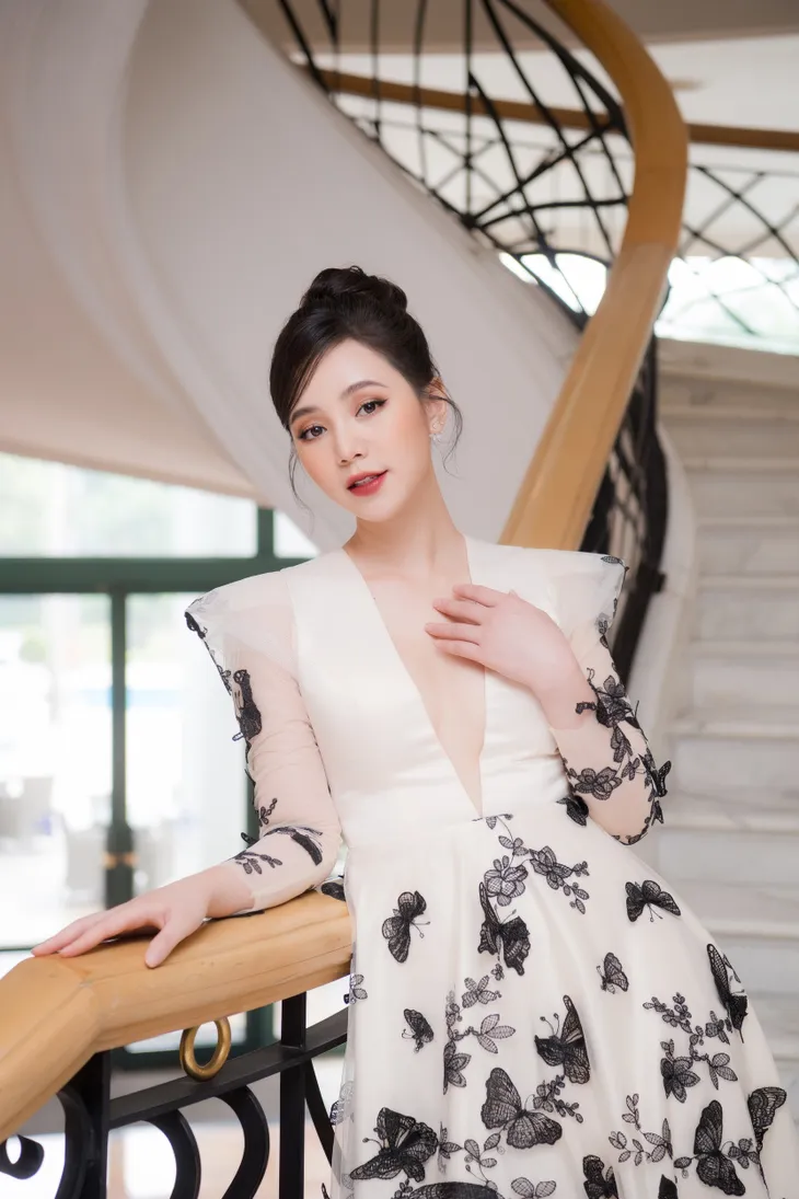 Quỳnh Kool già trước tuổi với lối trang điểm đậm - Ảnh 21. Quỳnh Kool già trước tuổi với lối trang điểm đậm - Ảnh 21.