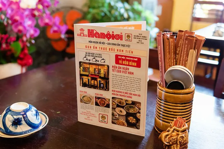 Nhiều sao Việt hội ngộ thưởng thức ẩm thực Hà thành tại Hồ Chí Minh - Ảnh 5. Nhiều sao Việt hội ngộ thưởng thức ẩm thực Hà thành tại Hồ Chí Minh - Ảnh 5.