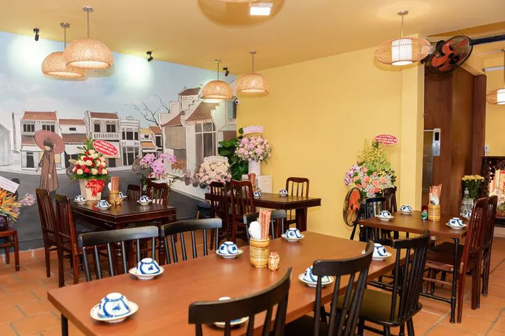 Nhiều sao Việt hội ngộ thưởng thức ẩm thực Hà thành tại Hồ Chí Minh - Ảnh 4. Nhiều sao Việt hội ngộ thưởng thức ẩm thực Hà thành tại Hồ Chí Minh - Ảnh 4.