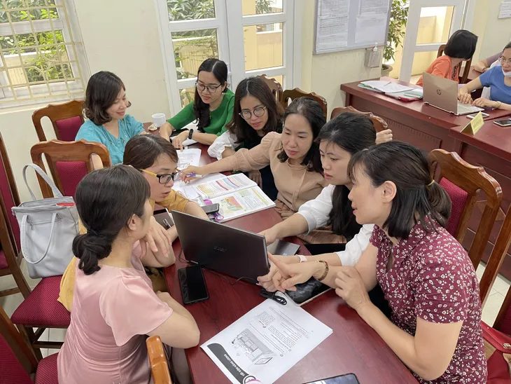 Gỡ khó cho giáo viên khi môn Vật Lý và Sinh học ‘biến mất’ ở cấp THCS - Ảnh 4. Gỡ khó cho giáo viên khi môn Vật Lý và Sinh học ‘biến mất’ ở cấp THCS - Ảnh 4.