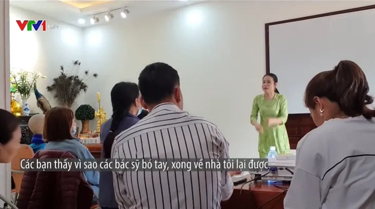Thần y chữa bách bệnh bằng máy kẹp cả thế giới mới có một cái - Ảnh 4. Thần y chữa bách bệnh bằng máy kẹp cả thế giới mới có một cái - Ảnh 4.