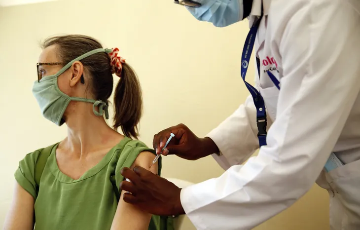 Hơn 100 nước được tiếp nhận vaccine COVID-19 theo cơ chế COVAX - Ảnh 1. Hơn 100 nước được tiếp nhận vaccine COVID-19 theo cơ chế COVAX - Ảnh 1.
