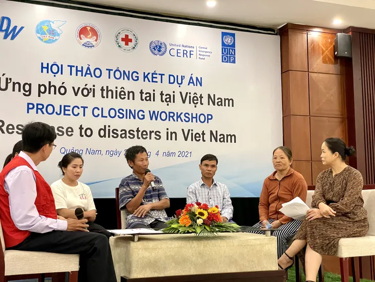 Hỗ trợ hơn 26.000 người nghèo và cận nghèo bị ảnh hưởng bởi bão lũ miền Trung - Ảnh 3. Hỗ trợ hơn 26.000 người nghèo và cận nghèo bị ảnh hưởng bởi bão lũ miền Trung - Ảnh 3.