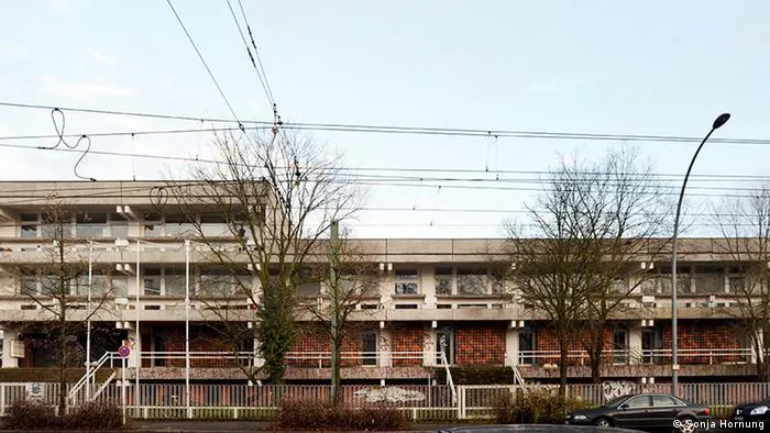 Biến sân bay cũ thành nhà ở tại Berlin, Đức - Ảnh 1. Biến sân bay cũ thành nhà ở tại Berlin, Đức - Ảnh 1.