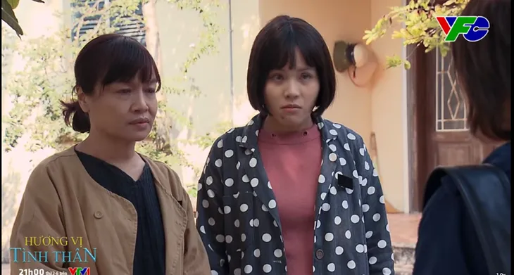 Hương vị tình thân - Tập 17: Nam (Phương Oanh) yêu cầu mẹ con Bích đi làm trả nợ - Ảnh 1. Hương vị tình thân - Tập 17: Nam (Phương Oanh) yêu cầu mẹ con Bích đi làm trả nợ - Ảnh 1.