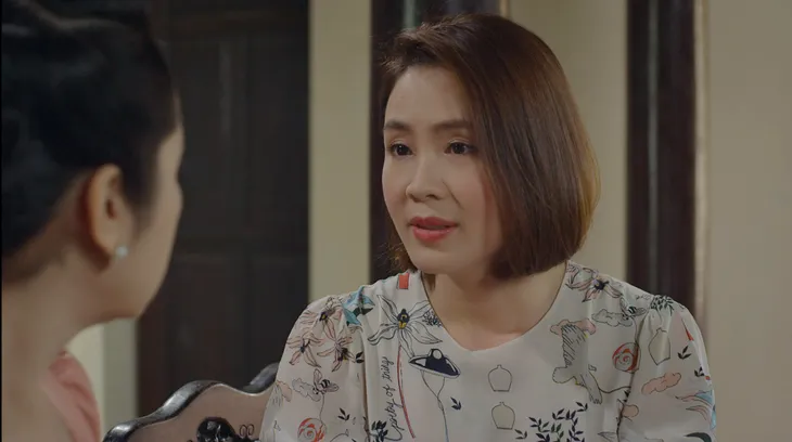 Hồng Diễm lấy đồ cũ để mặc trong Hướng dương ngược nắng - Ảnh 3. Hồng Diễm lấy đồ cũ để mặc trong Hướng dương ngược nắng - Ảnh 3.
