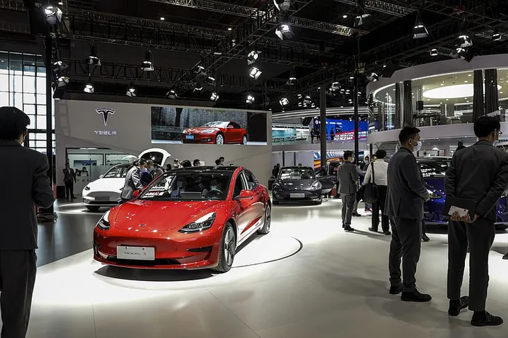 Tesla dừng mua đất, mở rộng nhà máy ở Trung Quốc: Tuần trăng mật đang nguội dần? - Ảnh 1. Tesla dừng mua đất, mở rộng nhà máy ở Trung Quốc: Tuần trăng mật đang nguội dần? - Ảnh 1.