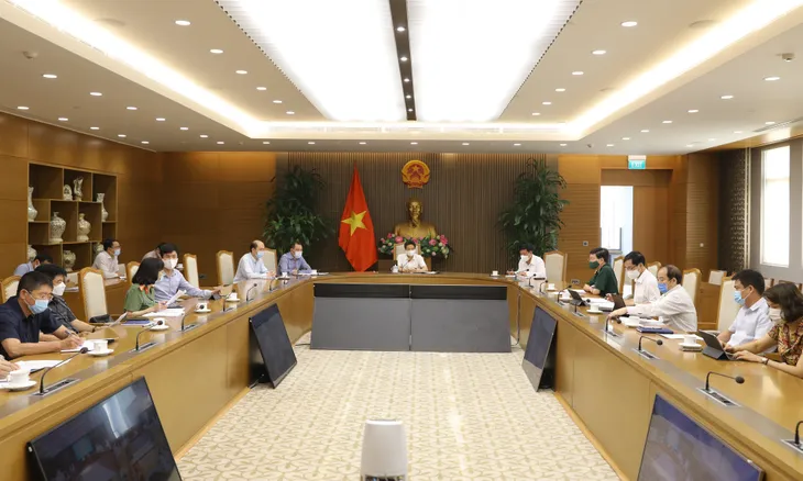 Phó Thủ tướng: Phải chuẩn bị sẵn sàng các khu cách ly tập trung, tránh tình trạng cực đoan - Ảnh 1. Phó Thủ tướng: Phải chuẩn bị sẵn sàng các khu cách ly tập trung, tránh tình trạng cực đoan - Ảnh 1.
