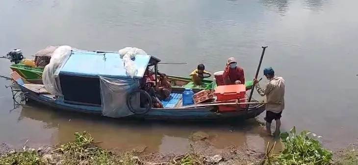 Ngăn chặn kịp thời 9 người nhập cảnh trái phép từ Campuchia về Việt Nam - Ảnh 1. Ngăn chặn kịp thời 9 người nhập cảnh trái phép từ Campuchia về Việt Nam - Ảnh 1.