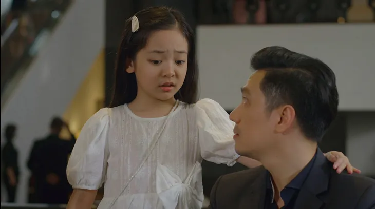 Hướng dương ngược nắng - Tập 66: Bí mật của Hoàng và mẹ Cami không còn quan trọng với Minh nữa? - Ảnh 2. Hướng dương ngược nắng - Tập 66: Bí mật của Hoàng và mẹ Cami không còn quan trọng với Minh nữa? - Ảnh 2.