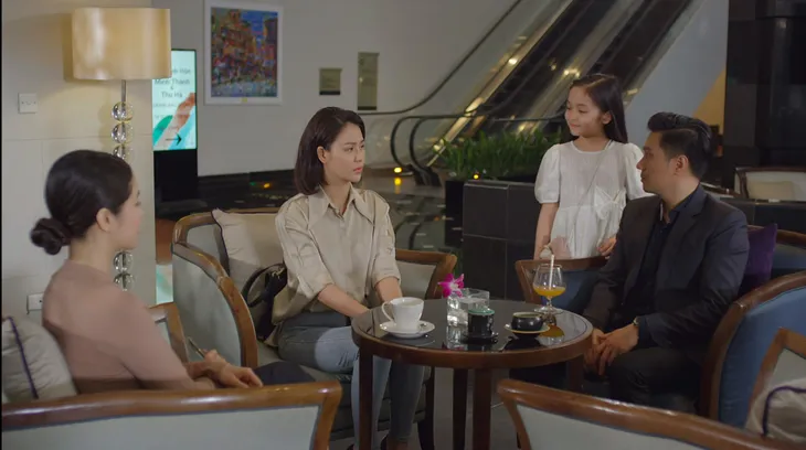 Hướng dương ngược nắng - Tập 66: Bí mật của Hoàng và mẹ Cami không còn quan trọng với Minh nữa? - Ảnh 1. Hướng dương ngược nắng - Tập 66: Bí mật của Hoàng và mẹ Cami không còn quan trọng với Minh nữa? - Ảnh 1.
