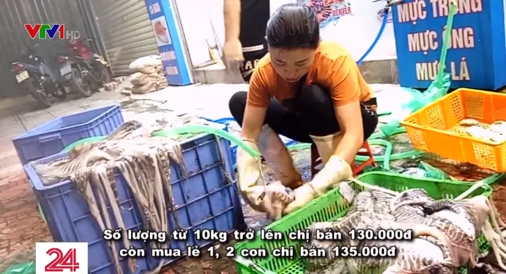 Kinh hãi công nghệ tẩy trắng mực thối bằng oxy già - Ảnh 2. Kinh hãi công nghệ tẩy trắng mực thối bằng oxy già - Ảnh 2.
