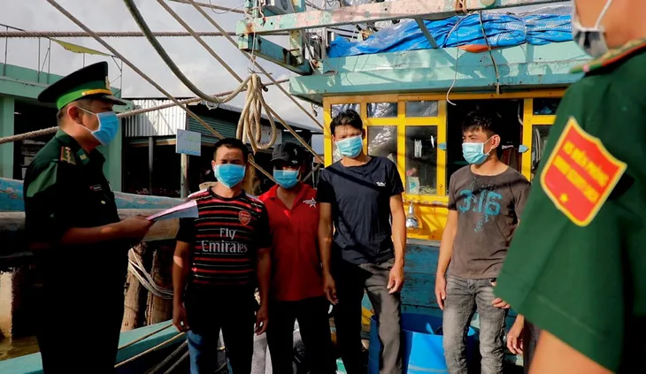 Gần 2.000 ngư dân ký cam kết phòng chống dịch COVID-19 trên vùng biển Tây Nam - Ảnh 3. Gần 2.000 ngư dân ký cam kết phòng chống dịch COVID-19 trên vùng biển Tây Nam - Ảnh 3.