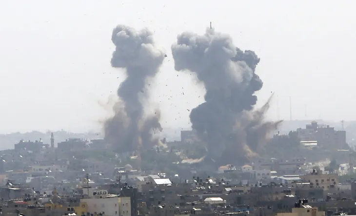 Israel đính chính thông tin mở chiến dịch tấn công trên bộ nhằm vào Dải Gaza - Ảnh 2. Israel đính chính thông tin mở chiến dịch tấn công trên bộ nhằm vào Dải Gaza - Ảnh 2.