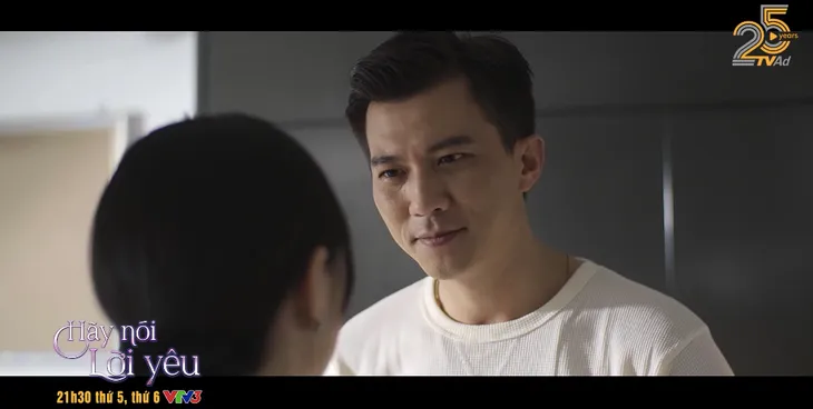 Hãy nói lời yêu - Tập 10: Bình bắt gặp My chụp ảnh tình cảm với trai lạ giữa thanh thiên bạch nhật - Ảnh 8. Hãy nói lời yêu - Tập 10: Bình bắt gặp My chụp ảnh tình cảm với trai lạ giữa thanh thiên bạch nhật - Ảnh 8.