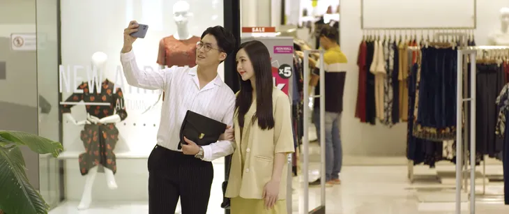 Hãy nói lời yêu - Tập 10: Bình bắt gặp My chụp ảnh tình cảm với trai lạ giữa thanh thiên bạch nhật - Ảnh 2. Hãy nói lời yêu - Tập 10: Bình bắt gặp My chụp ảnh tình cảm với trai lạ giữa thanh thiên bạch nhật - Ảnh 2.