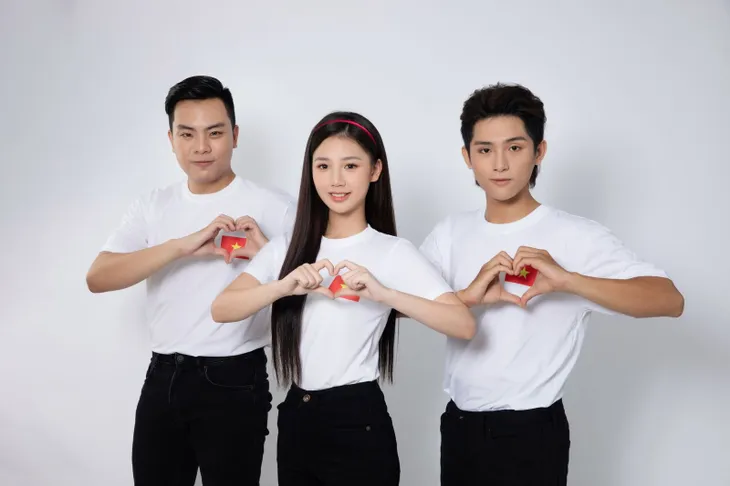 19h00 hôm nay (15/5): Hứa Kim Tuyền, Amee, Grey D và Quang Đăng nắm tay đi bầu cử, hứa hẹn tạo sóng - Ảnh 2. 19h00 hôm nay (15/5): Hứa Kim Tuyền, Amee, Grey D và Quang Đăng nắm tay đi bầu cử, hứa hẹn tạo sóng - Ảnh 2.