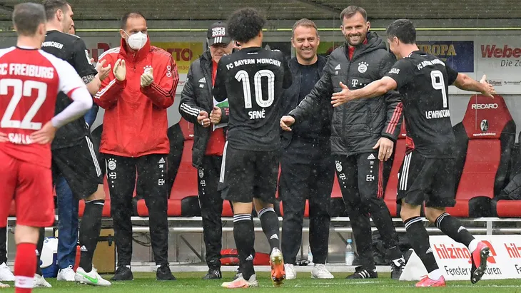 Lewandowski cân bằng kỷ lục tồn tại 49 năm ở Bundesliga - Ảnh 1. Lewandowski cân bằng kỷ lục tồn tại 49 năm ở Bundesliga - Ảnh 1.