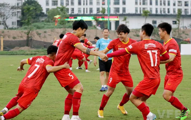 Hoàng Đức chấn thương, tập riêng cùng Xuân Trường - Ảnh 11. Hoàng Đức chấn thương, tập riêng cùng Xuân Trường - Ảnh 11.
