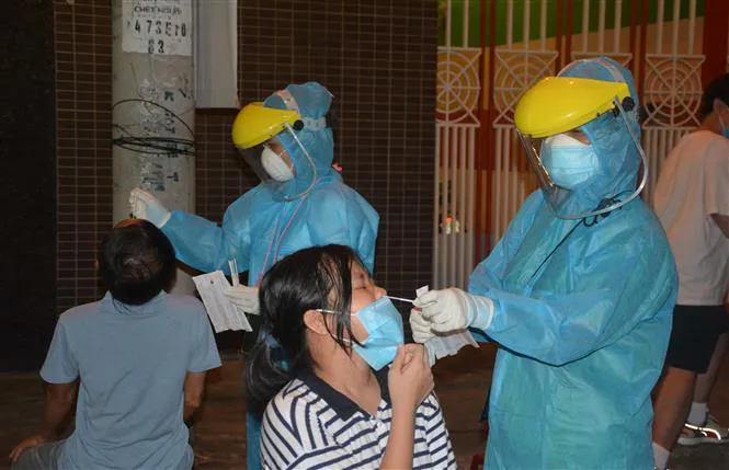Kinh nghiệm tổ chức xét nghiệm COVID-19 tiết kiệm, khoa học của Đà Nẵng - Ảnh 1. Kinh nghiệm tổ chức xét nghiệm COVID-19 tiết kiệm, khoa học của Đà Nẵng - Ảnh 1.