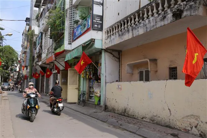 Bầu cử QH và HĐND: Hà Nội hân hoan đón ngày hội lớn - Ảnh 11. Bầu cử QH và HĐND: Hà Nội hân hoan đón ngày hội lớn - Ảnh 11.