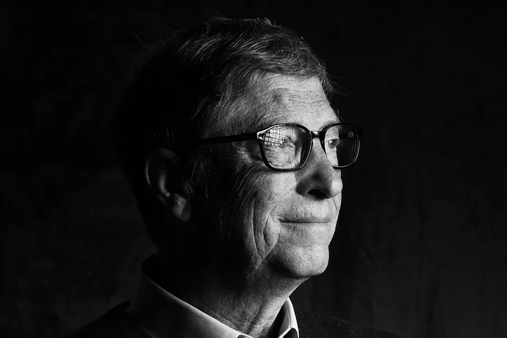 Bill Gates phải rời Microsoft vì quan hệ tình ái? - Ảnh 1.