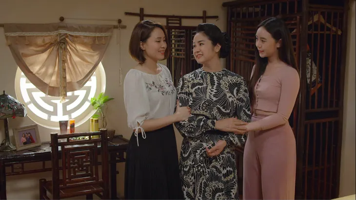 Hồng Diễm sợ Châu lẻ bóng cô đơn đến cuối phim Hướng dương ngược nắng - Ảnh 1. Hồng Diễm sợ Châu lẻ bóng cô đơn đến cuối phim Hướng dương ngược nắng - Ảnh 1.