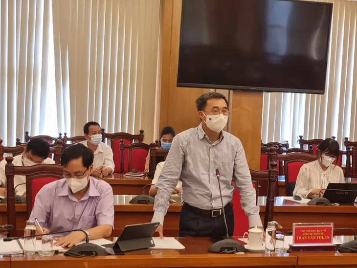 CHÍNH THỨC: Tiếp xúc với chuyên gia Trung Quốc, 5 người ở Vĩnh Phúc thành bệnh nhân COVID-19 - Ảnh 2. CHÍNH THỨC: Tiếp xúc với chuyên gia Trung Quốc, 5 người ở Vĩnh Phúc thành bệnh nhân COVID-19 - Ảnh 2.