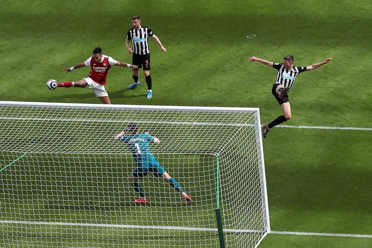 Newcastle 0-2 Arsenal: Chạy đà cho bán kết lượt về Europa League - Ảnh 2. Newcastle 0-2 Arsenal: Chạy đà cho bán kết lượt về Europa League - Ảnh 2.