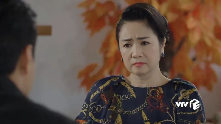 Hướng dương ngược nắng - Tập 69: Kiên mất trí nhớ, bà Loan bị ung thư - Ảnh 2. Hướng dương ngược nắng - Tập 69: Kiên mất trí nhớ, bà Loan bị ung thư - Ảnh 2.