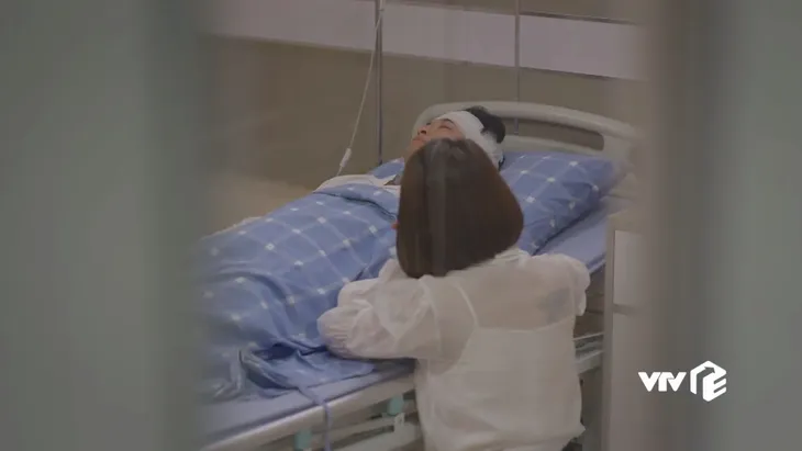 Hướng dương ngược nắng: Khán giả khóc một dòng sông vì 5 bức thư Kiên gửi Châu - Ảnh 2. Hướng dương ngược nắng: Khán giả khóc một dòng sông vì 5 bức thư Kiên gửi Châu - Ảnh 2.