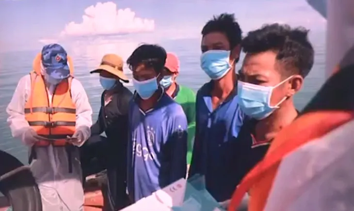 Vẫn còn tình trạng chủ quan, lơ là của ngư dân trên biển Tây Nam - Ảnh 1. Vẫn còn tình trạng chủ quan, lơ là của ngư dân trên biển Tây Nam - Ảnh 1.