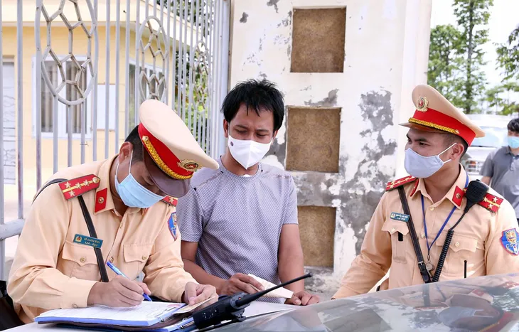 Hà Nội đảm bảo an toàn giao thông ngày bầu cử - Ảnh 2. Hà Nội đảm bảo an toàn giao thông ngày bầu cử - Ảnh 2.