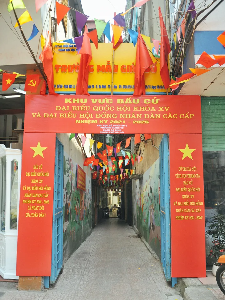 Thủ đô Hà Nội hân hoan, phấn khởi trước ngày hội toàn dân - Ảnh 10. Thủ đô Hà Nội hân hoan, phấn khởi trước ngày hội toàn dân - Ảnh 10.