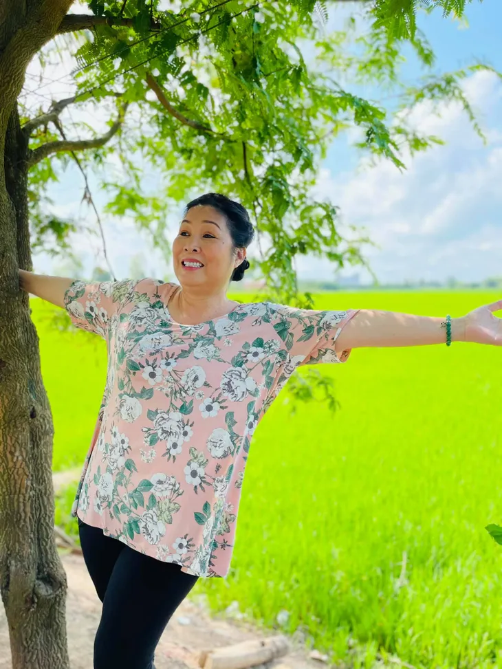 Dàn sao Việt dậy sớm đi bầu cử - Ảnh 5. Dàn sao Việt dậy sớm đi bầu cử - Ảnh 5.