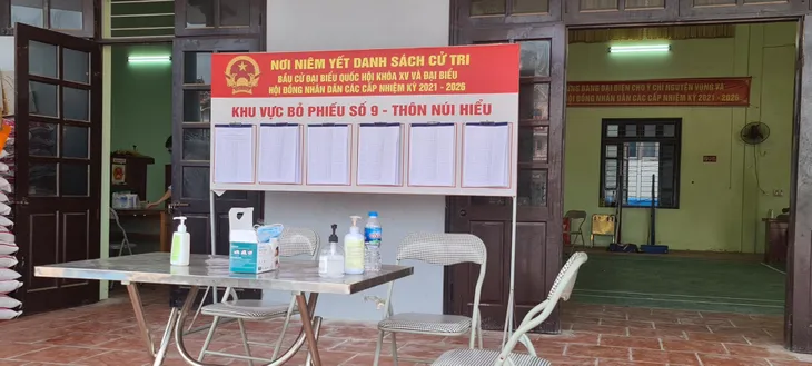 Bầu cử ở tâm dịch Bắc Giang - Ảnh 3. Bầu cử ở tâm dịch Bắc Giang - Ảnh 3.