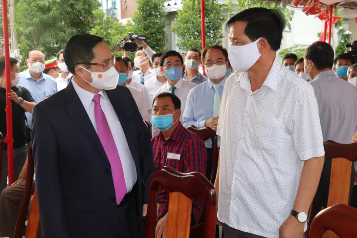 Thủ tướng Chính phủ Phạm Minh Chính tham gia bỏ phiếu bầu cử tại Cần Thơ - Ảnh 2. Thủ tướng Chính phủ Phạm Minh Chính tham gia bỏ phiếu bầu cử tại Cần Thơ - Ảnh 2.