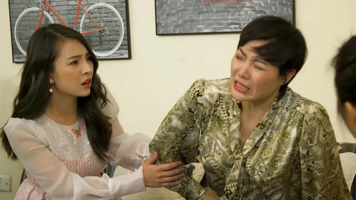 Cô em chồng siêu bá đạo, siêu cute trong “F5 Bá Đạo” - Ảnh 5. Cô em chồng siêu bá đạo, siêu cute trong “F5 Bá Đạo” - Ảnh 5.