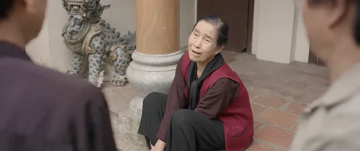 Mùa hoa tìm lại - Tập 1: Vừa trở về quê sau 10 năm bôn ba, Lệ (Thanh Hương) gặp lại ngay mối tình đầu - Ảnh 5. Mùa hoa tìm lại - Tập 1: Vừa trở về quê sau 10 năm bôn ba, Lệ (Thanh Hương) gặp lại ngay mối tình đầu - Ảnh 5.