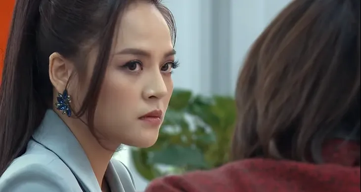 Hương vị tình thân - Tập 27: Thấy Nam (Phương Oanh) bị tán tỉnh, Long (Mạnh Trường) tuyên bố chủ quyền - Ảnh 4. Hương vị tình thân - Tập 27: Thấy Nam (Phương Oanh) bị tán tỉnh, Long (Mạnh Trường) tuyên bố chủ quyền - Ảnh 4.