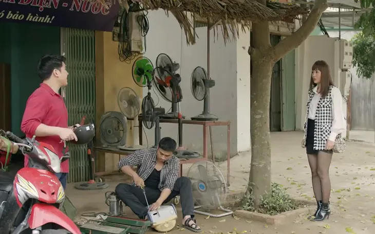 Mùa hoa tìm lại - Tập 5: Lệ nói một câu khiến người cộc tính như Đồng phải suy nghĩ - Ảnh 3. Mùa hoa tìm lại - Tập 5: Lệ nói một câu khiến người cộc tính như Đồng phải suy nghĩ - Ảnh 3.