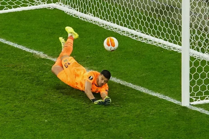 ẢNH: Hạ Man Utd trên chấm 11m, Villarreal vô địch Europa League - Ảnh 17. ẢNH: Hạ Man Utd trên chấm 11m, Villarreal vô địch Europa League - Ảnh 17.
