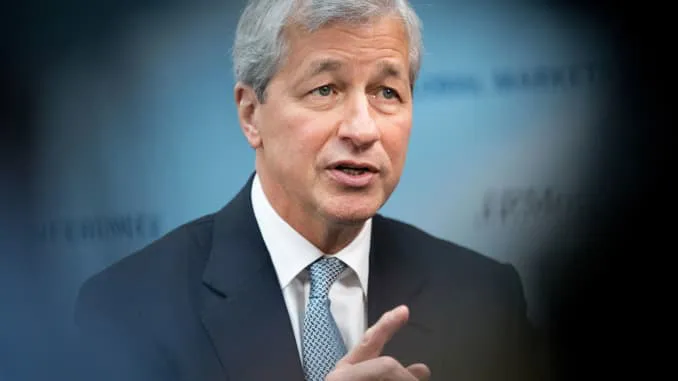 CEO JPMorgan: Hãy tránh xa tiền ảo - Ảnh 1. CEO JPMorgan: Hãy tránh xa tiền ảo - Ảnh 1.