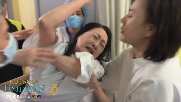 Hương vị tình thân - Tập 29: Con dâu bị mẹ chồng tẩn ở ngay phòng bệnh - Ảnh 8. Hương vị tình thân - Tập 29: Con dâu bị mẹ chồng tẩn ở ngay phòng bệnh - Ảnh 8.