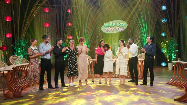 Nhập gia tùy tục: Phương Vy Idol nghẹn ngào kể về thời gian mẹ chiến đấu với bệnh ung thư - Ảnh 1. Nhập gia tùy tục: Phương Vy Idol nghẹn ngào kể về thời gian mẹ chiến đấu với bệnh ung thư - Ảnh 1.