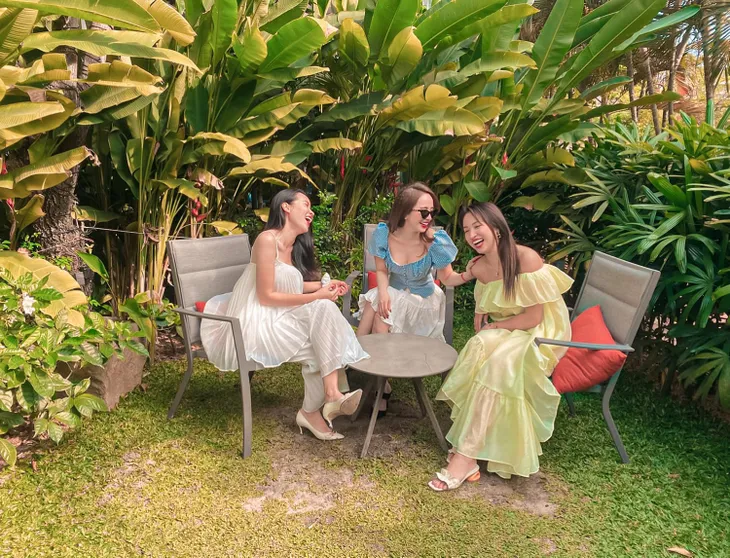 Dàn diễn viên Việt tuần qua: Hồng Diễm chỉ ở nhà, Phương Oanh tự nhủ bớt nghe bớt nói bớt nhìn - Ảnh 9. Dàn diễn viên Việt tuần qua: Hồng Diễm chỉ ở nhà, Phương Oanh tự nhủ bớt nghe bớt nói bớt nhìn - Ảnh 9.