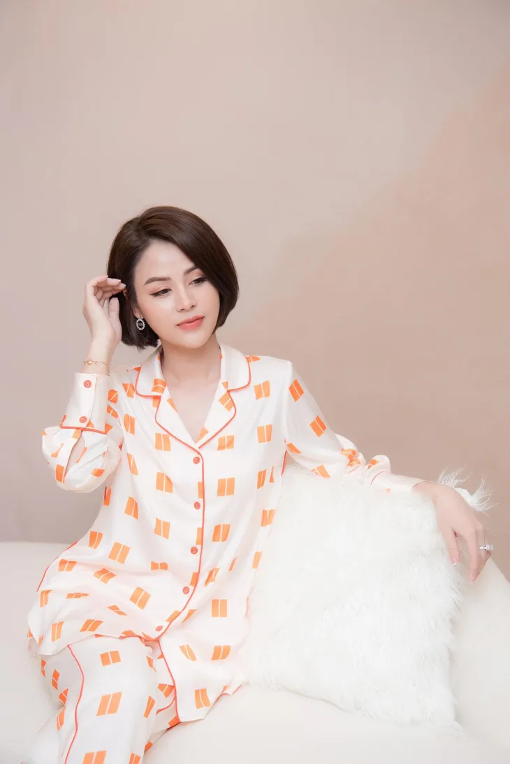 Dàn diễn viên Việt tuần qua: Hồng Diễm chỉ ở nhà, Phương Oanh tự nhủ bớt nghe bớt nói bớt nhìn - Ảnh 13. Dàn diễn viên Việt tuần qua: Hồng Diễm chỉ ở nhà, Phương Oanh tự nhủ bớt nghe bớt nói bớt nhìn - Ảnh 13.